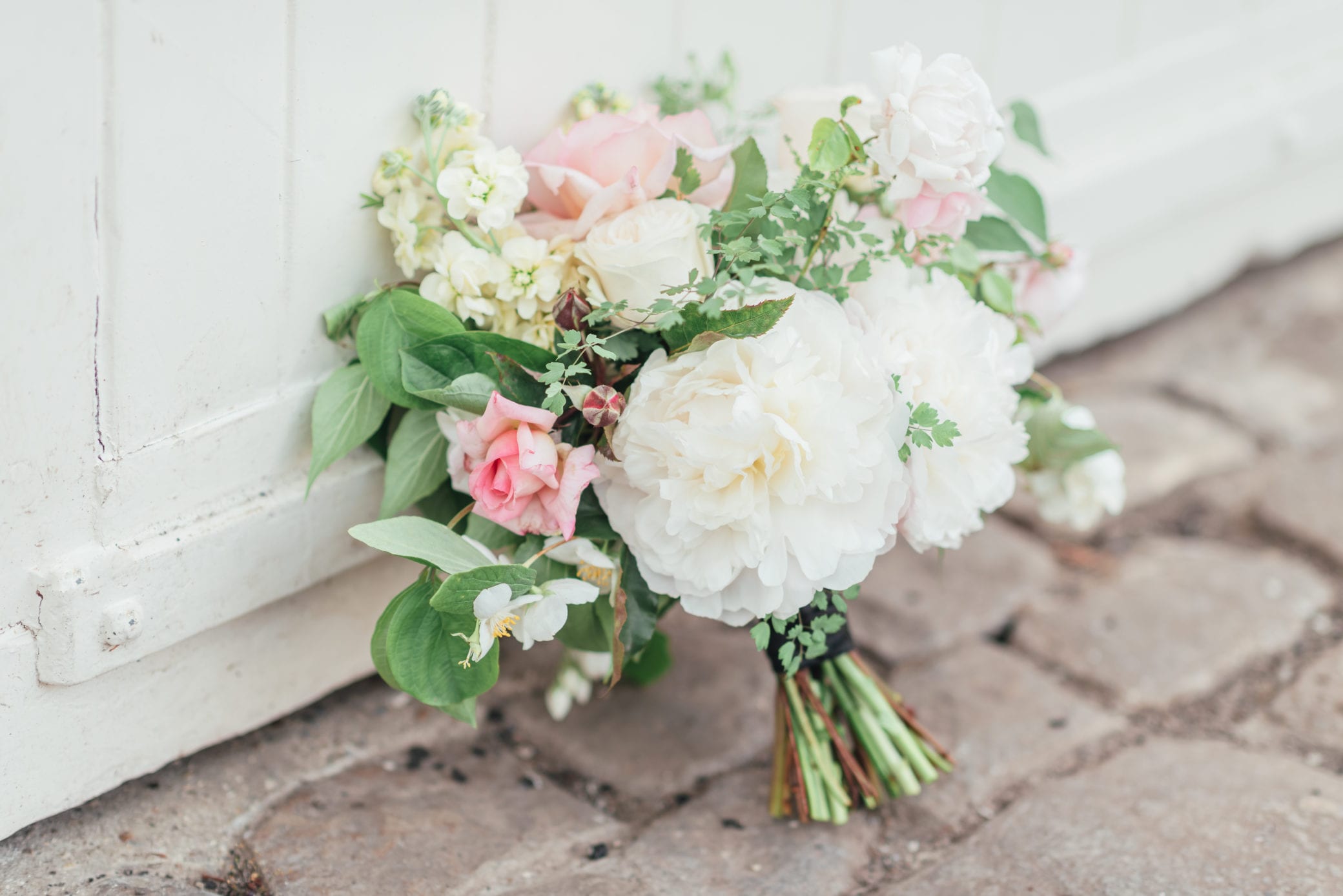 Spring wedding flowers for the bride